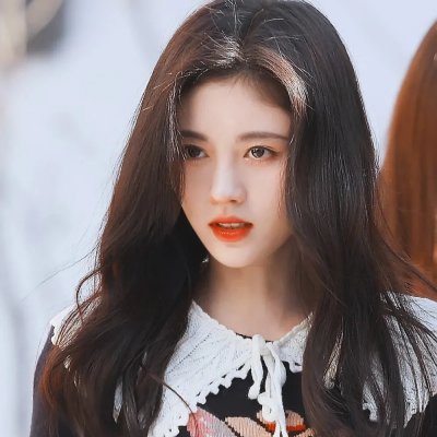 泄露春光